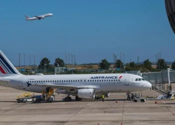 Doi piloți Air France s-au bătut în cabină. Un însoțitor de zbor a stat apoi lângă ei până la aterizare