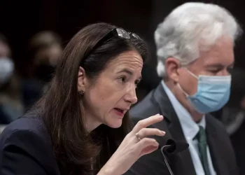 Cel mai probabil, Vladimir Putin va prelungi ani întregi războiul din Ucraina, avertizează șefa serviciilor secrete americane