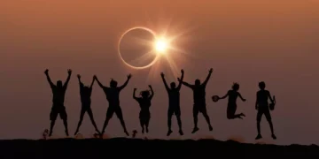 Ce este eclipsa totală de soare? Lista eclipselor de Soare vizibile din România