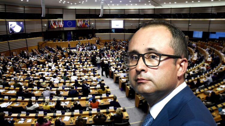 Ce salariu are Cristian Bușoi, eurodeputatul care s-a dus pe banii qatarezilor la Doha. Lunga listă de beneficii pe care le primesc aleșii de la Bruxelles: diurne, pensii și zeci de mii de euro la discreție pe an