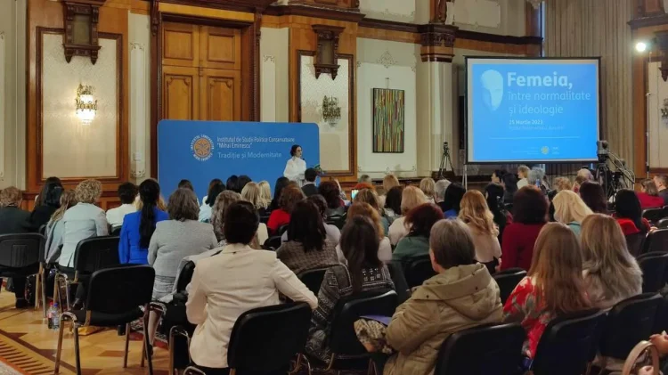 Am întrebat mai multe femei din AUR ce înseamnă pentru ele feminismul: „O propagandă bolnăvicioasă, o brutală aducere a femeii într-o zonă de masculinizare”
