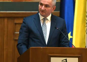 EXCLUSIV. Președintele ASF a primit, în 2022, 15 salarii de câte 12.500 de euro. Unul a fost bonus de „performanță excelentă” pentru anul în care City a intrat în insolvență și ASF a știut că Euroins avea probleme de solvabilitate, dar a lăsat-o în pace