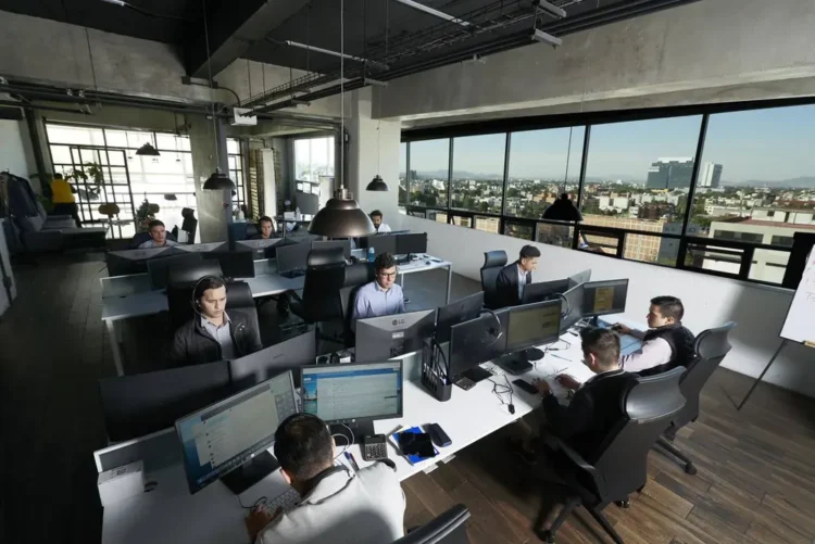 Compania americană Carolina Logistics face angajări în Capitală pe salarii de 650 – 800 de dolari net lunar