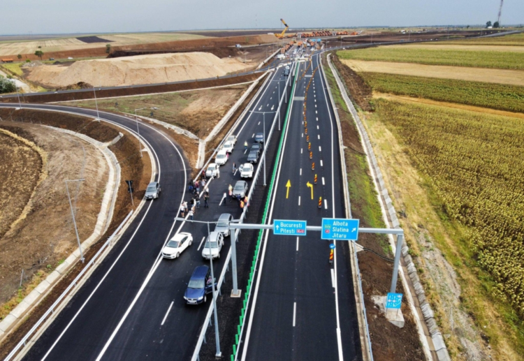 S-a deschis încă o porțiune din drumul expres Craiova-Pitești. Cât timp câștigă șoferii VIDEO S-a deschis încă o porțiune din drumul expres Craiova-Pitești. Cât timp câștigă șoferii VIDEO