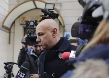 Ultima postare a lui Lucian Duță, fostul șef al CNAS, înainte să fie condamnat pentru o mită de 6,3 milioane euro: „Nu ne ajunge că suntem săraci, proști și bolnavi” Ultima postare a lui Lucian Duță, fostul șef al CNAS, înainte să fie condamnat pentru o mită de 6,3 milioane euro: „Nu ne ajunge că suntem săraci, proști și bolnavi”