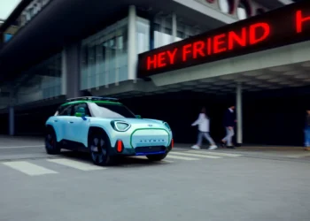 MINI Aceman, conceptul care anunță primul crossover electric al mărcii