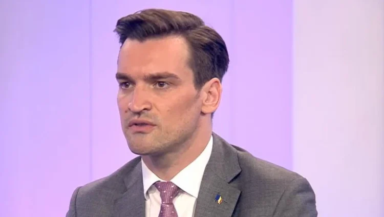 Vine valul 6 al pandemiei în România. Andrei Baciu: Un singur element este nou, dar masca rămâne foarte importantă