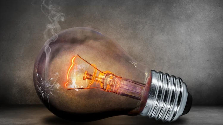 Prețurile la energie pe piața la termen au ajuns mai mari decât cele din piața spot. Romgaz a vândut furnizorilor mari cu 2.150 de lei/MWh