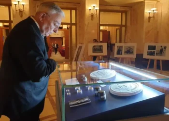 Mugur Isărescu a investit anul trecut în Fidelis, bijuterii și tablouri. Cât a câștigat din pensie și salariu