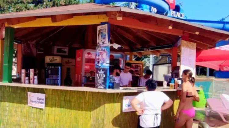 „Hai la recenzare în costum de baie”. Primăria Sectorului 6 a deschis în ștranduri puncte unde se poate completa chestionarul