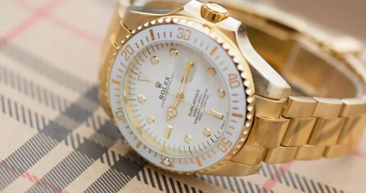 Prăbușirea criptomonedelor scade prețul ceasurilor de lux. Cât costă un Rolex