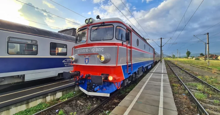 Mersul trenurilor pe caniculă. Avertisment: Temperatura la nivelul şinei şi a cutiei vagonului poate fi și de 50 de grade