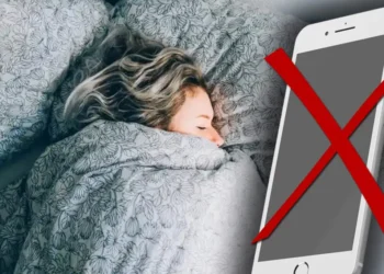 Cum putem combate insomnia cauzată de zilele caniculare? Specialist: „20-30 de minute de citit fac minuni”