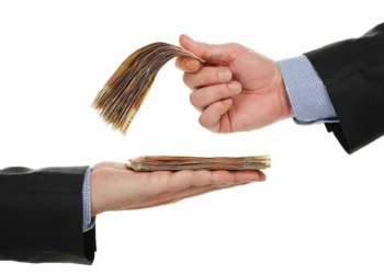 Cât câștigă majoritatea românilor, de fapt: salariul s-a schimbat de la o lună la alta, conform experților