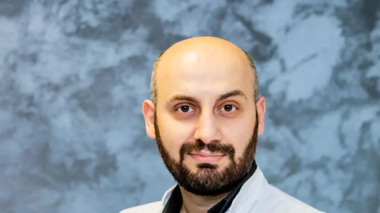 Leziunea de coafă rotatorie. Simptome și tratament explicate de dr. Tarek Nazer