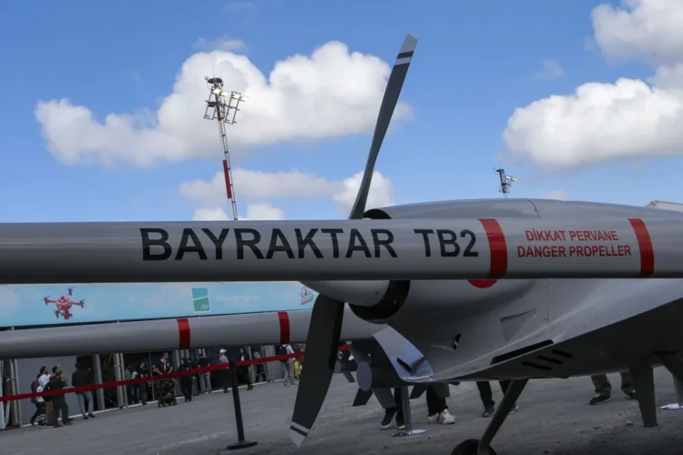 Turcia construiește o fabrică de drone în Ucraina pentru a lupta împotriva forțelor lui Putin (ambasador)