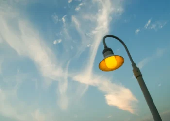 Egiptul reduce iluminatul public pentru a-şi spori rezervele de valută