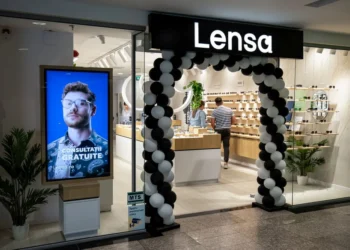 Gigantul din România care deschide magazine noi în 2022. Se vor face multe angajări