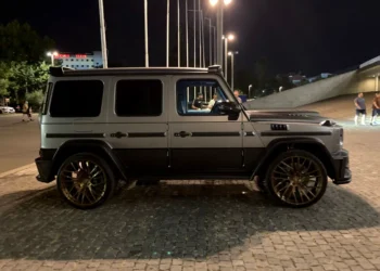 Mercedes-ul extrem pe care îl conduce Mirel Rădoi