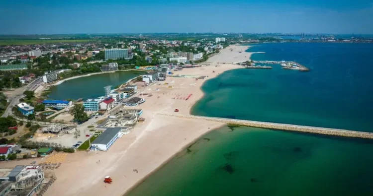 CINCI obiective turistice pe care le putem vizita pe litoralul românesc