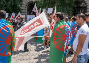 O discuție mereu sensibilă în societatea românească: de ce „țigani” e jignitor și omenește ar fi să spunem „romi”