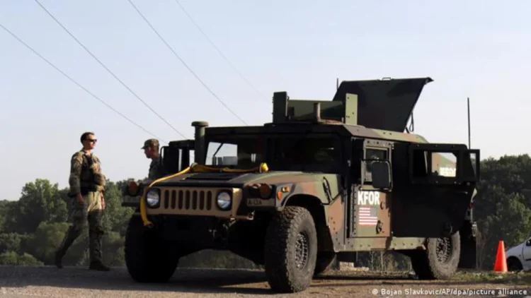 Serbia avertizează NATO cu privire la siguranța sârbilor kosovari