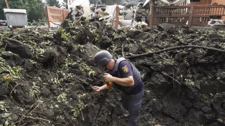 Încă un an de război în Ucraina? Cinci previziuni despre atacuri, strategii și planuri de ambele tabere. „Rușii văd iarna ca pe o oportunitate, în timp ce Ucraina se teme că Rusia va lovi rețeaua energetică”