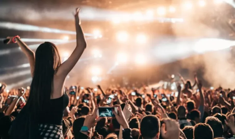 Maximum Rock Festival 2022, concertele pe care nu trebuie să le ratezi. Cât costă biletele și ce artiști urcă pe scena de la Arenele Romane