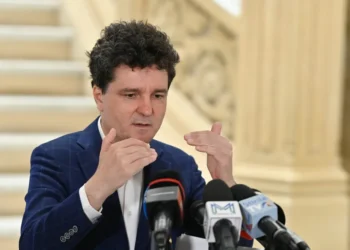 Primarul Capitalei sesizează DNA în legătură cu achiziția de tramvaie STB