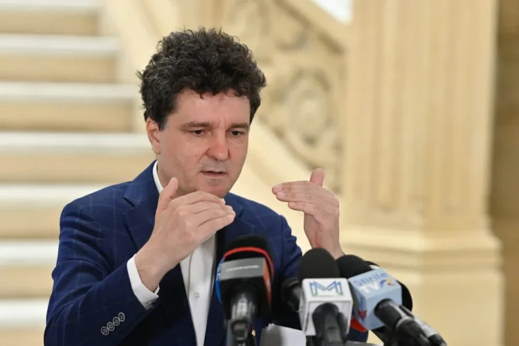 Primarul Capitalei sesizează DNA în legătură cu achiziția de tramvaie STB