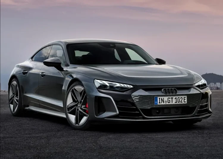 Audi RS e-tron GT, rivalul lui Tesla Model S, a făcut o vizită la RAR