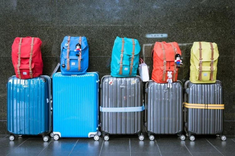 Comandanţii ruşi îşi evacuează familiile în secret din Crimeea şi sudul Ucrainei