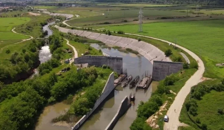 Barajul uriaș din Transilvania abandonat de Hidroelectrica. Investiția va fi continuată după aproape 15 ani