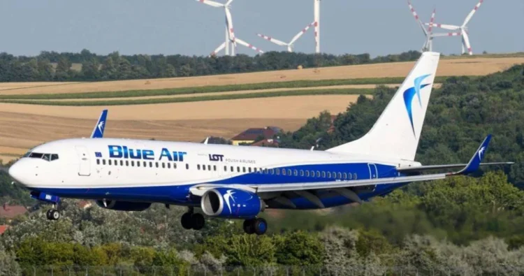Blue Air are datorii mari și către Compania Națională Aeroporturi București