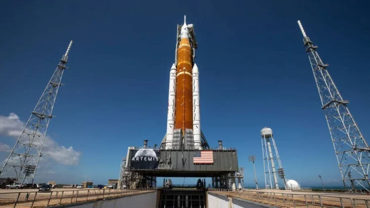 A doua încercare de lansare a mega-rachetei Artemis către Lună. NASA întâmpină și acum probleme
