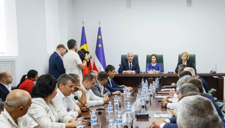 Sandu, în Găgăuzia: „Nu îmi puteți cere să susțin războiul din Ucraina”. Vlah, nemulțumită de vizita președintei