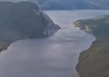 Unde este ”paradisul rupt de civilizație” în care s-a izolat Zlatan Ibrahimovic la 40 de ani și cât a costat Unde este ”paradisul rupt de civilizație” în care s-a izolat Zlatan Ibrahimovic la 40 de ani și cât a costat