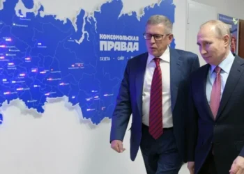 Redactorul-șef al „ziarului preferat al lui Vladimir Putin” a murit „subit”, în timpul unei călătorii în Extremul Orient rus