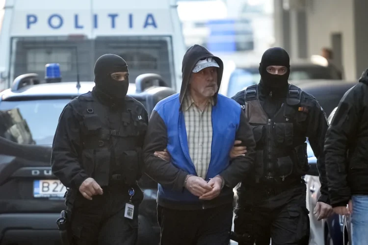 Gheorghe Dincă își așteaptă sentința în dosarul crimelor de la Caracal. Pronunțarea s-a amânat de trei ori