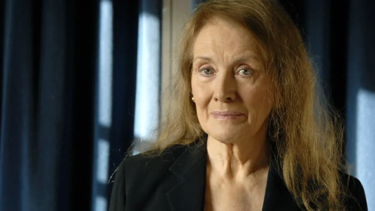 Annie Ernaux este câștigătoarea Premiului Nobel pentru Literatură 2022 Annie Ernaux este câștigătoarea Premiului Nobel pentru Literatură 2022