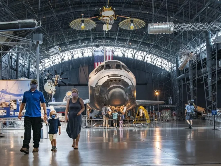 Muzeul Aerului și Spațiului din Washington s-a redeschis. Cum arată după renovarea de 1 miliard de dolari