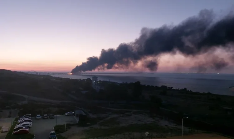 Serviciile secrete ucrainene și oficialii Kievului par să-și asume distrugerea podului Kerci. „Tot ce e ilegal trebuie distrus”