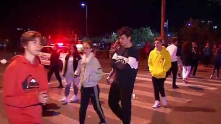 Protest în București, după ce un tânăr de 19 ani a fost spulberat pe trecerea de pietoni