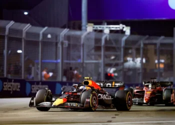 Sergio Perez se impune în Marele Premiu de F1 din Singapore! Șase piloți, forțați să abandoneze