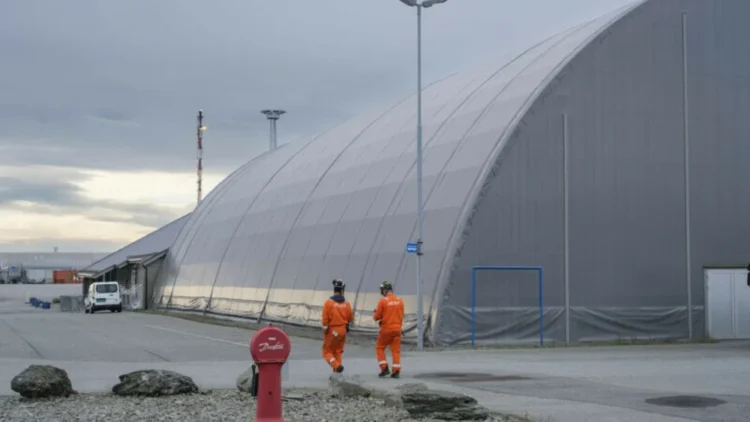 Poliţia norvegiană investighează informaţii privind apariţia unei drone deasupra uzinei de gaz Kaarstoe