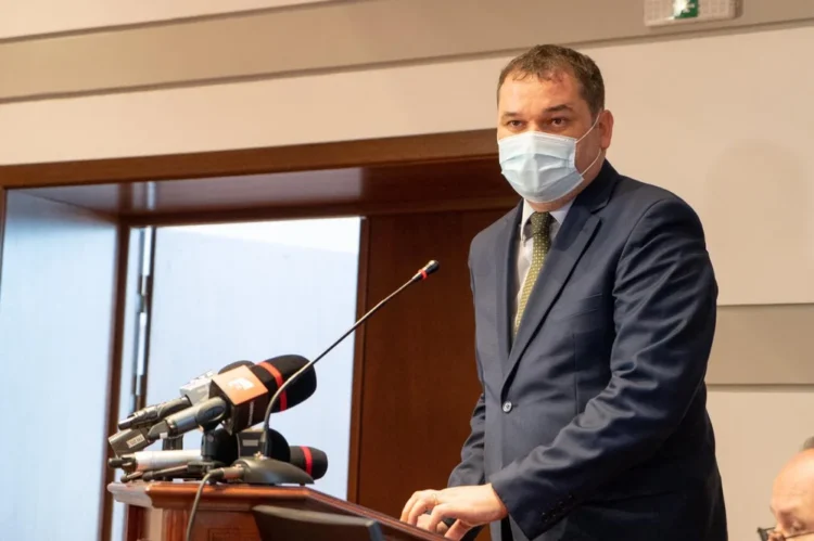 Cseke Attila spune că primarii de sectoare au legislaţie pentru a depune proiecte privind consolidarea de risc seismic