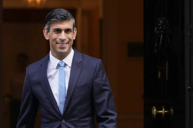 Premierul britanic Rishi Sunak cere confiscarea activelor ruseşti îngheţate