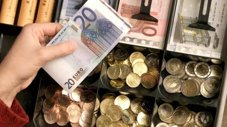 Cât de rău o duc europenii în 2022: totul pornește de la prețurile mărite