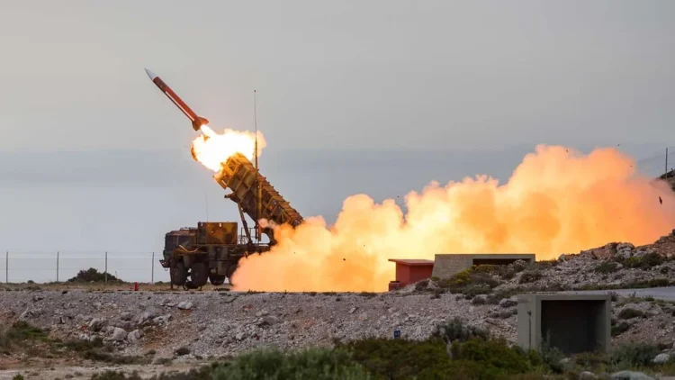 Europa Plus: Polonia refuză un sistem defensiv Patriot oferit de Germania