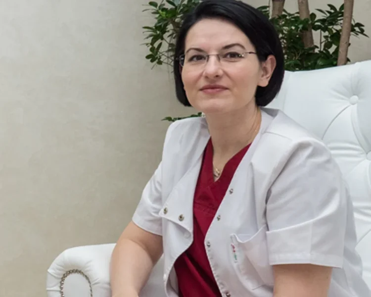 Cum a fost posibil miracolul de la Iași, unde medicii au salvat brațele unei fete: Un maraton de 20 de ore. O dată la 7-8 ore, am făcut pauză să bem apă